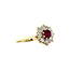 Goldener Entouragering mit Rubin und Diamant 14 Karat