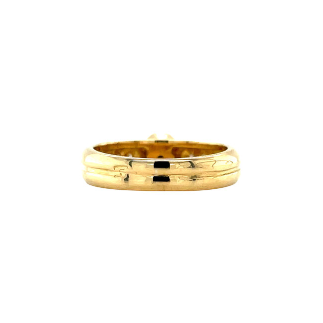 Goldener Ring mit Diamant 18 Karat