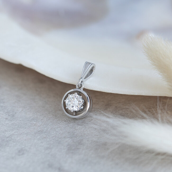 Weißgoldener Anhänger mit Diamant 0,70 ct. 14 Karat