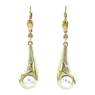 Gouden oorhangers met parel 14 karaat