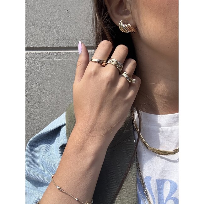 Tricolour ear studs 12 karat