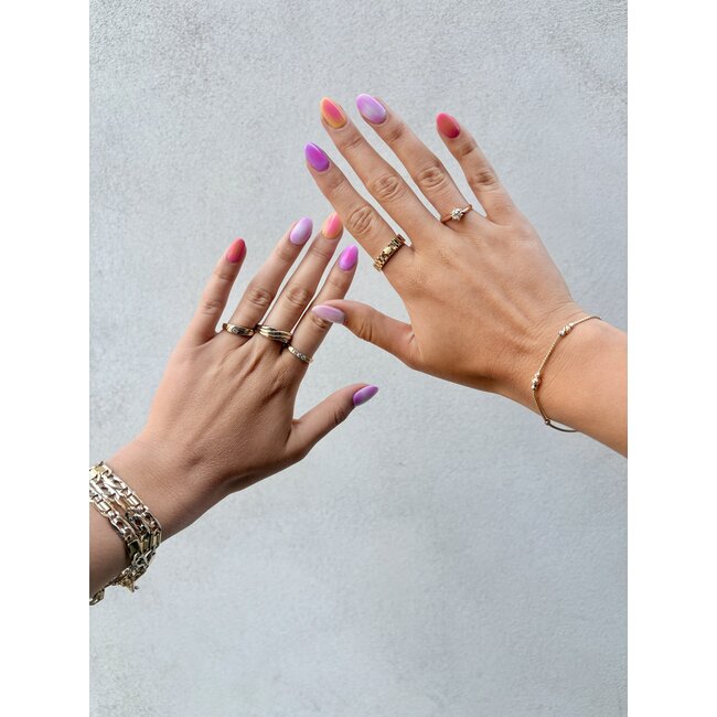 Goldener Ring mit Diamant 14 Karat