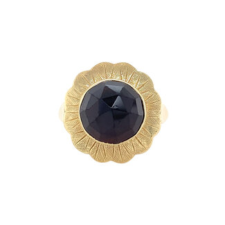 Gold ring with garnet 14 carat