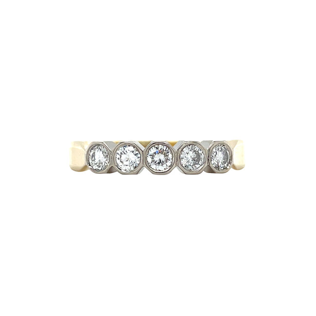 Gold row ring with diamond 14 kt