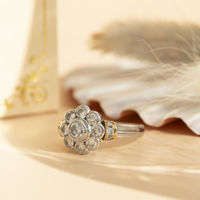 Platin Entourage-Ring mit Diamant 900/18 kt