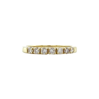 Goldener Memoire-Ring mit 14 Karat Diamant