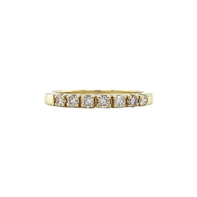 Goldener Memoire-Ring mit 14 Karat Diamant