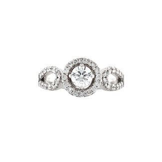 White gold ring with diamond