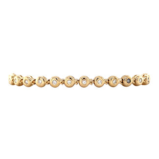 Gold tennis bracelet with diamond