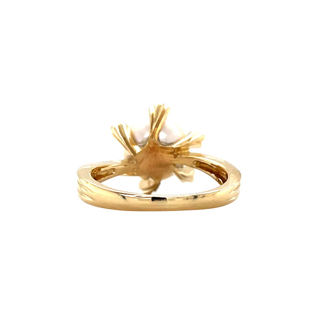 Gouden entourage ring met parel en diamant 18 karaat