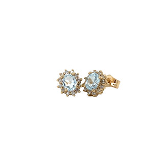 Gold ear studs with aquamarine