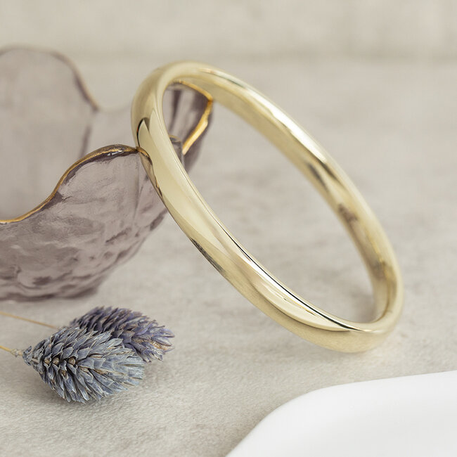 Gold smooth bangle 14 karat