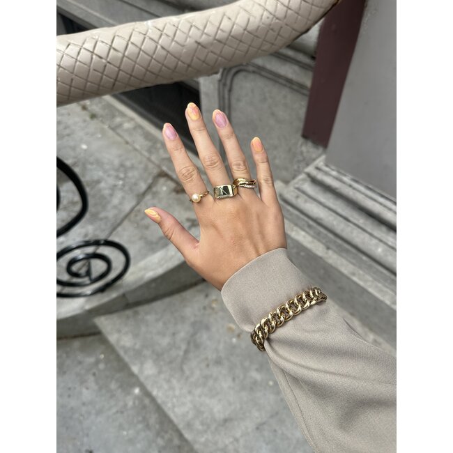 Gold ring with zirconia 14 karat