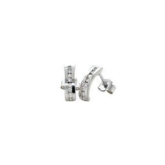 Witgouden oorstekers met diamant