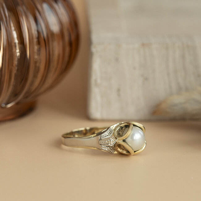 Vintage gouden ring met parel 14 karaat