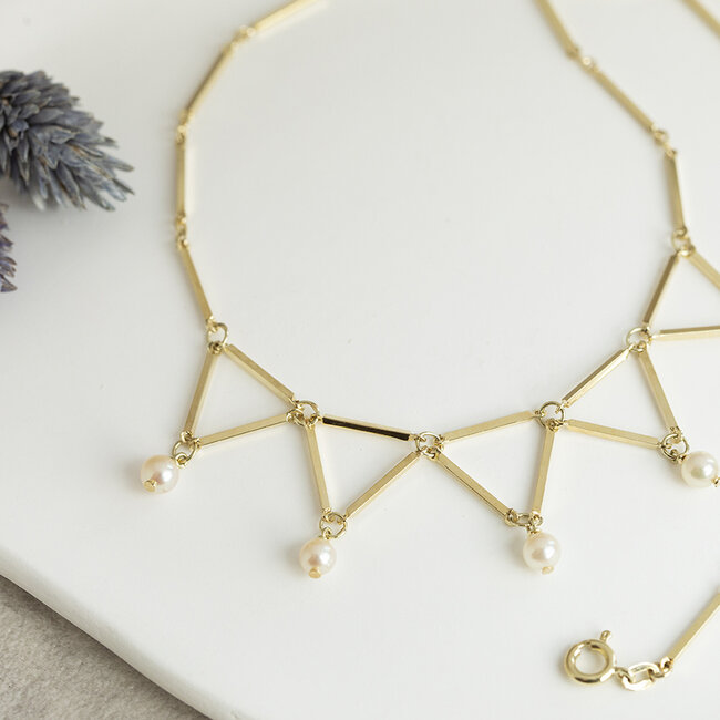 Gouden choker met parels 14 karaat