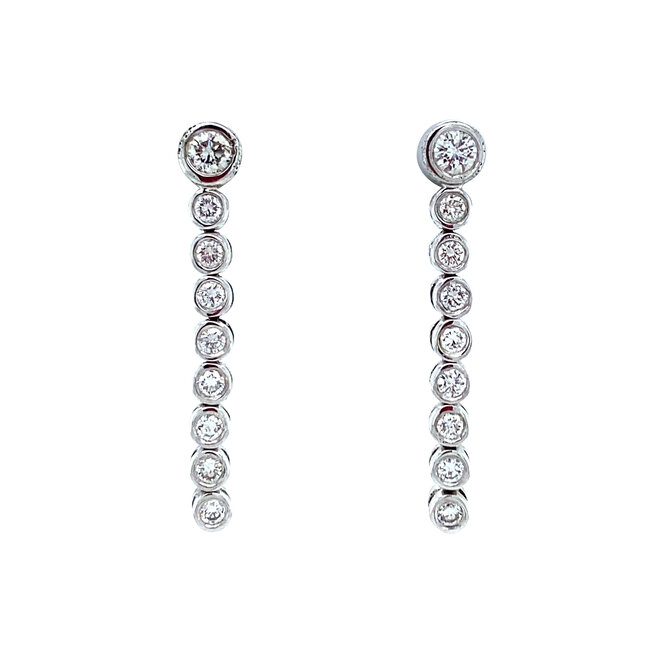 Witgouden oorstekers met diamant 14 krt