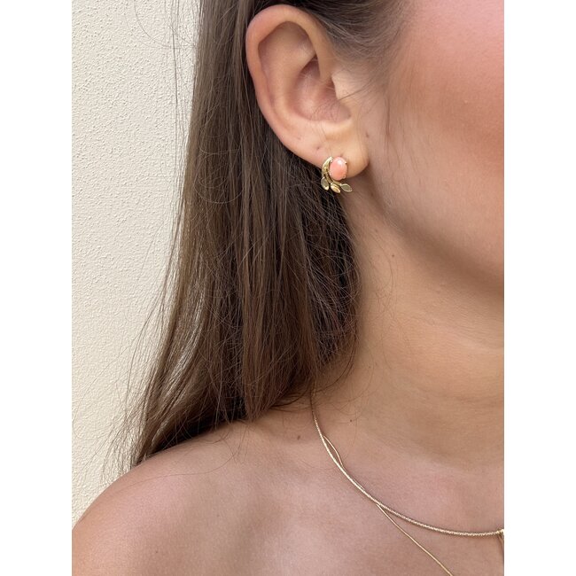 Gold earrings with angel skin coral 14 carat