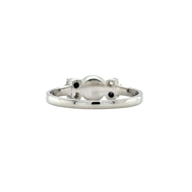 White gold ring with pearl and diamond 14 kt