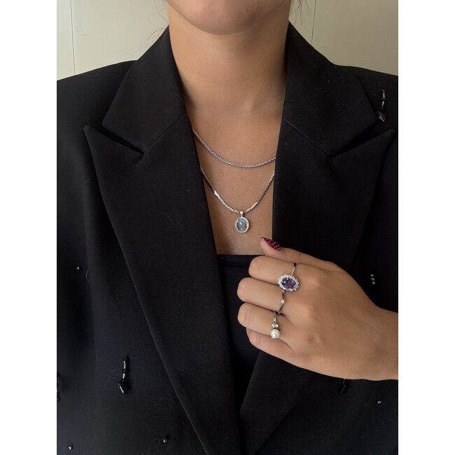 Weißgoldenes Collier mit Opalanhänger 50,5 cm 18 Karat