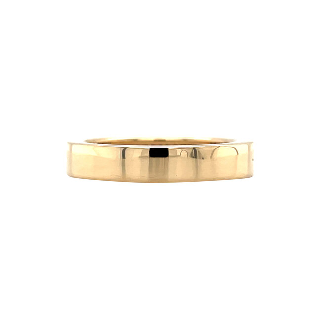 Goldener Ring mit Diamant 18 Karat