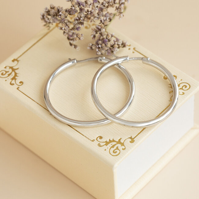 White gold smooth hoop earrings 14 kt