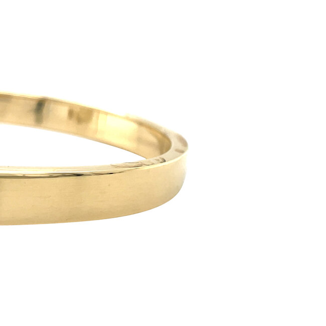 Goldener glatter Armreif 14 Karat