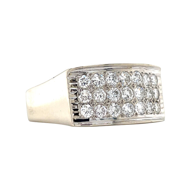 Witgouden ring met diamant 18 karaat