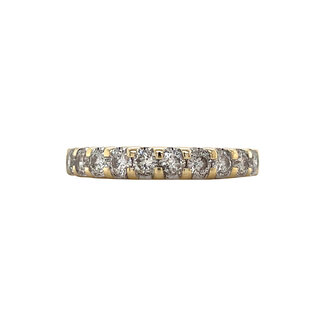 Gold row ring with diamond