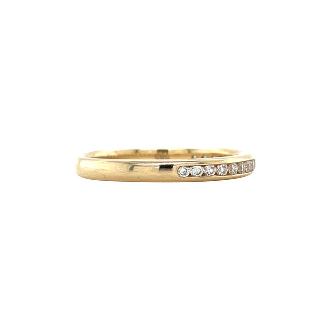 Geelgouden rail ring met diamant 14 krt