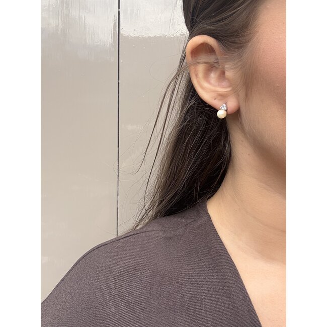 White gold stud earrings with pearl and zirconia 18 karat