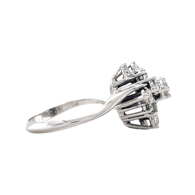 White gold ring with diamond 14 karat