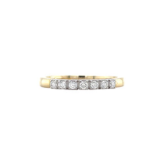 Gold ring with diamond