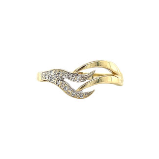 Gold ring zirconia