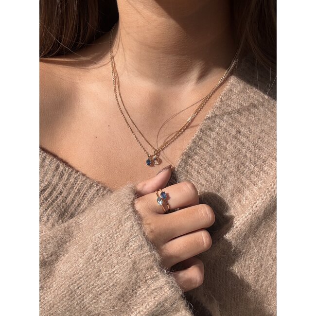 Gold pendant with sapphire 14 karat