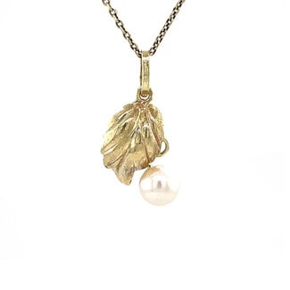 Gouden hanger parel