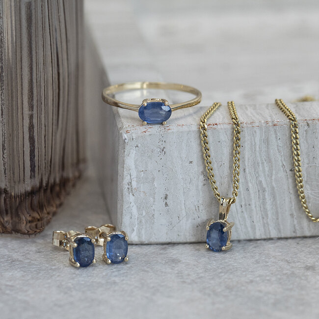 Gold solitaire stud earrings with sapphire 14 karat* new