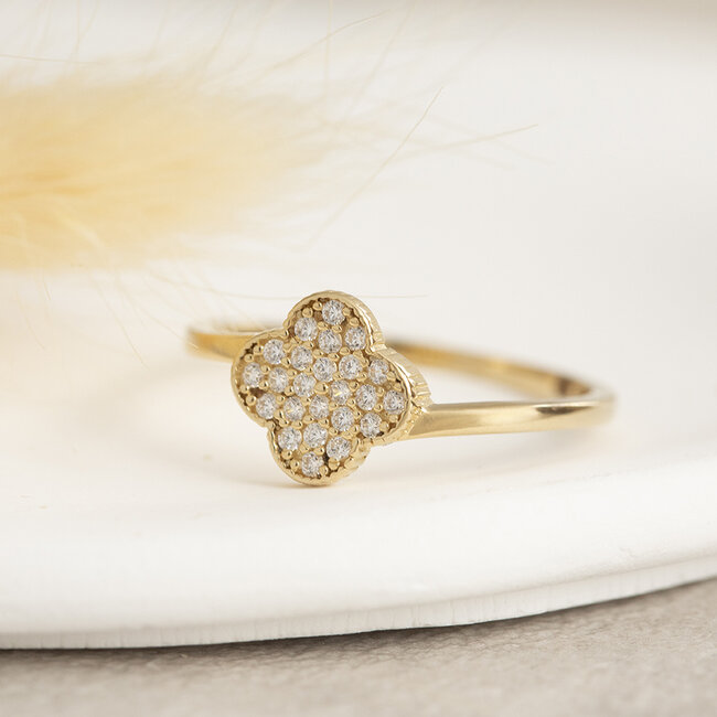 Gold ring with 4-leaf clover zirconia 14 karat