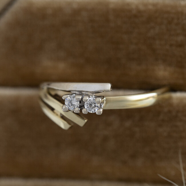 Gold ring with zirconia 14 karat