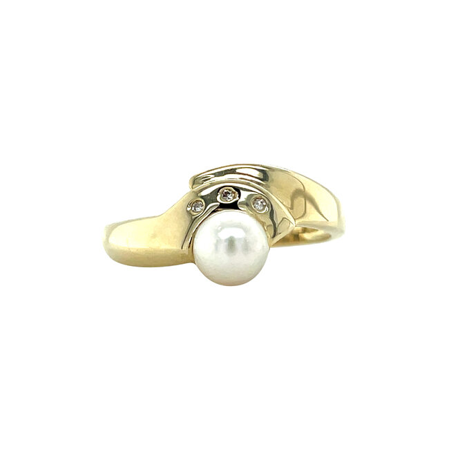Gouden ring met parel en diamant 14 karaat