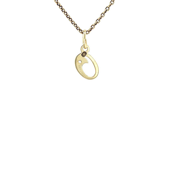 Gouden letter O hanger met diamant 14 karaat