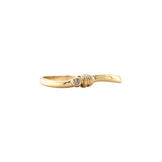 Gouden slagring met diamant