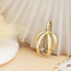Gold pendant with 14 karat diamond