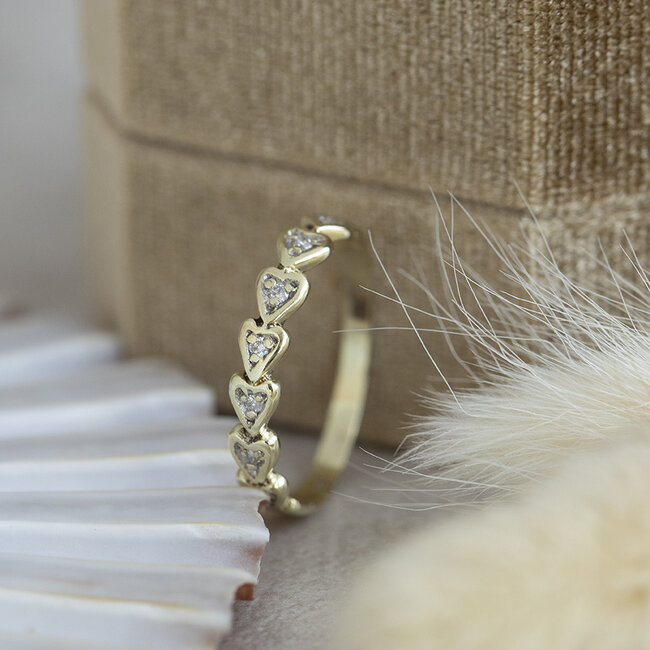 Goldenes Herzring mit Diamant 14 Karat