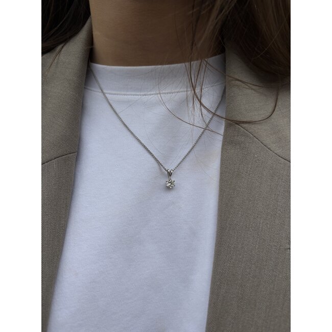 Weißgoldenes Collier mit Diamantanhänger 45 cm 14 Karat