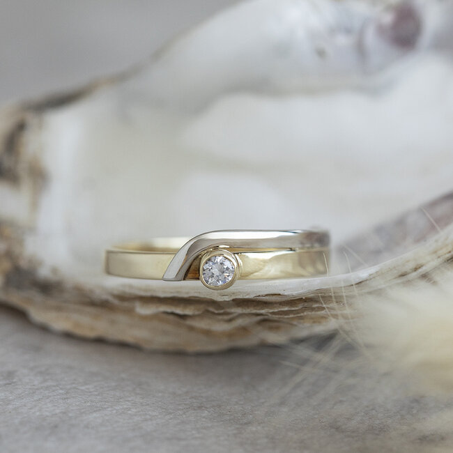 Gouden ring met zirkonia 14 karaat