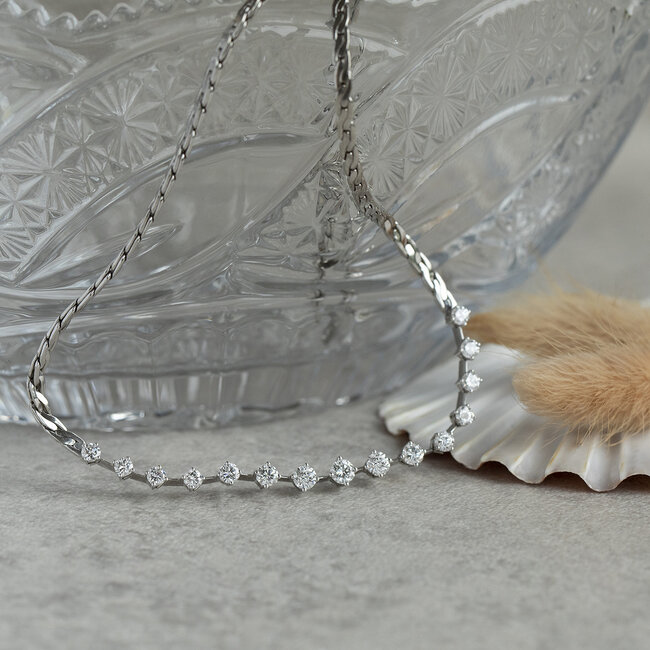White gold choker with diamond 42 cm 18 kt