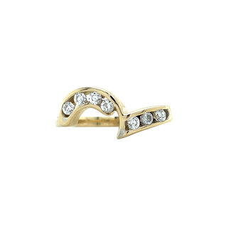 Gold ring with zirconia Gold ring with zirconia