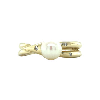 Gouden ring met parel en diamant