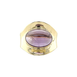 Ring with amethyst